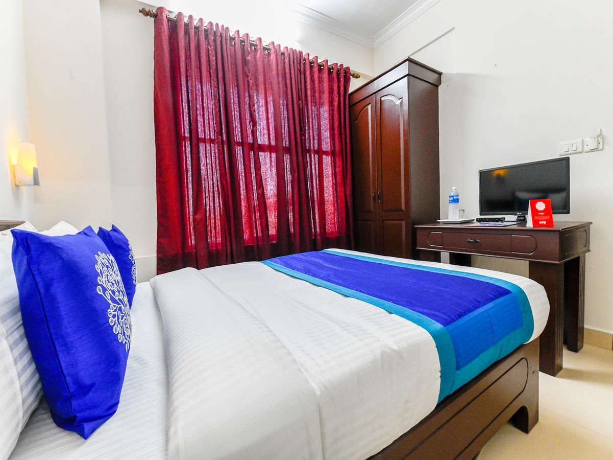 Oyo 11309 Hotel Green Land Residency Kochi Exterior photo